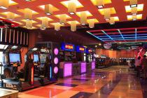 约定开发游戏软件不符合要求，二审维持返还钱并支付违约金